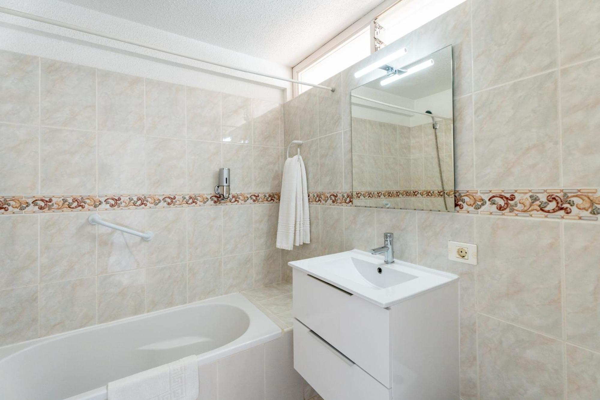 Apartamentos Borinquen 플라야데라스아메리카스 외부 사진
