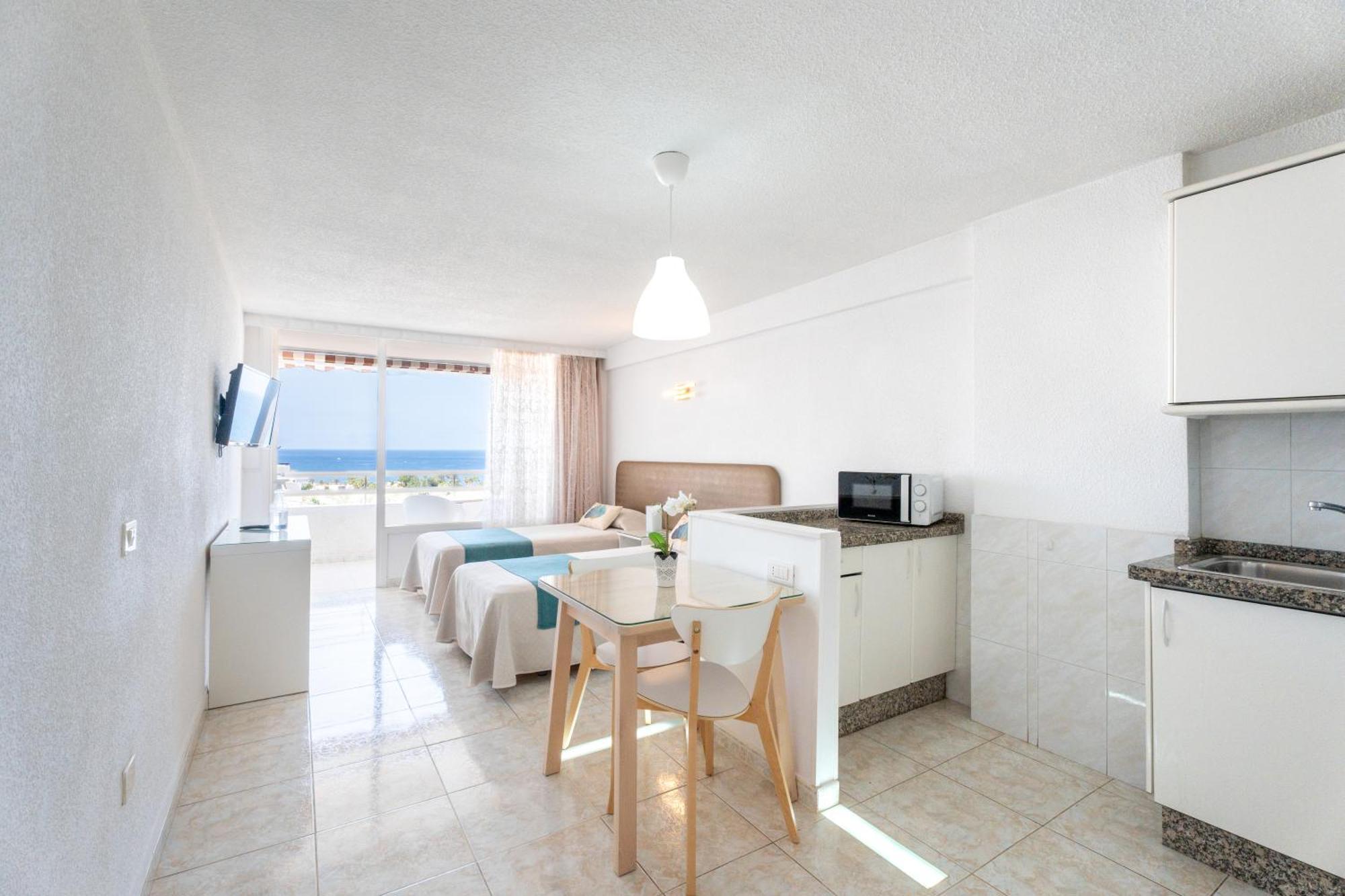 Apartamentos Borinquen 플라야데라스아메리카스 외부 사진