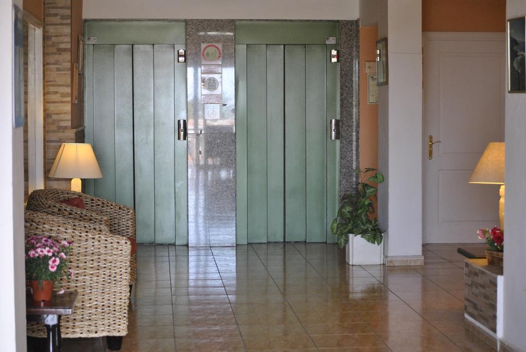 Apartamentos Borinquen 플라야데라스아메리카스 외부 사진